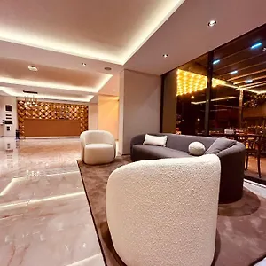 Fifty5 فندق